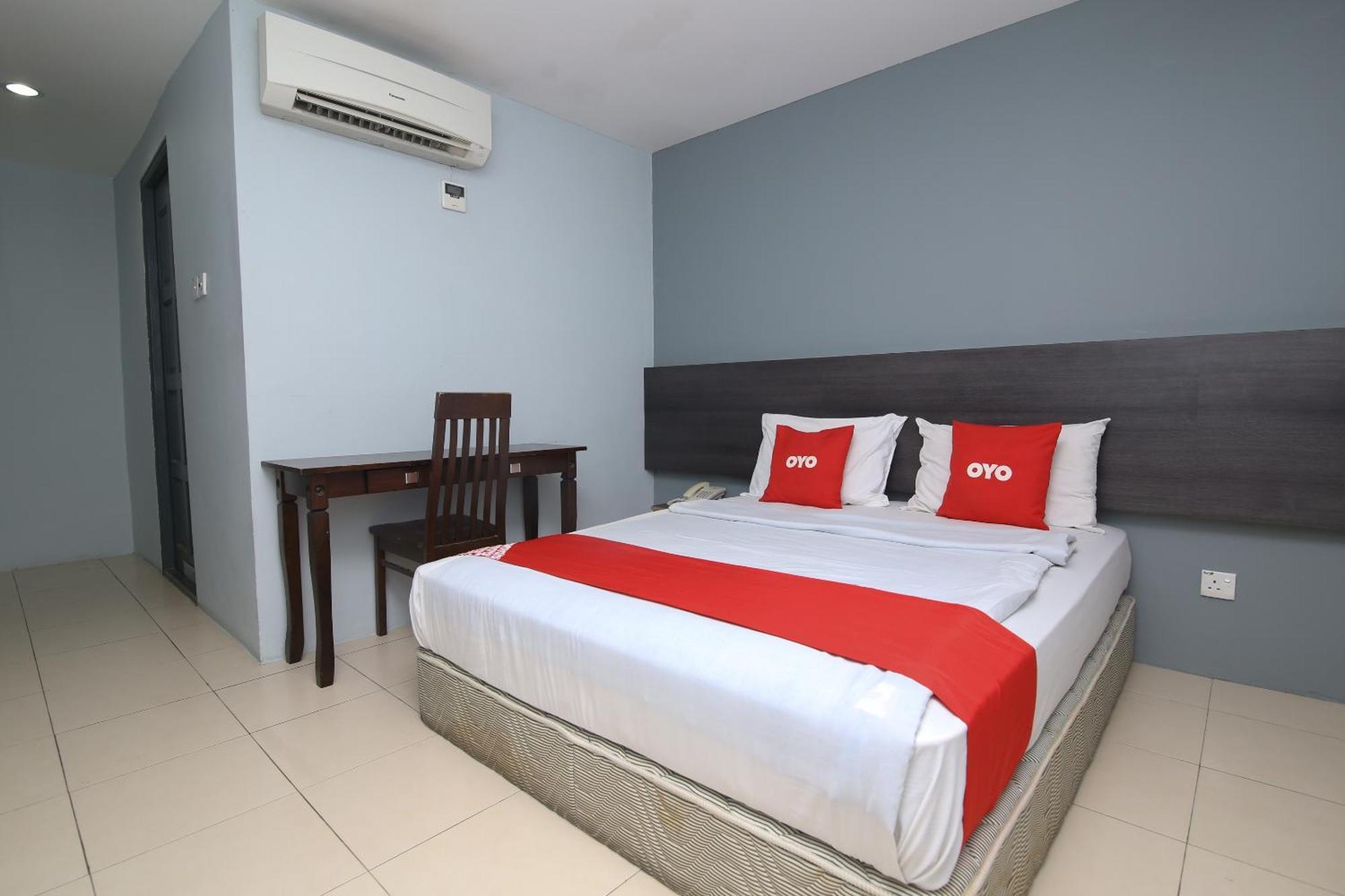 Oyo 90136 Jumbo Inn Kuching Zewnętrze zdjęcie