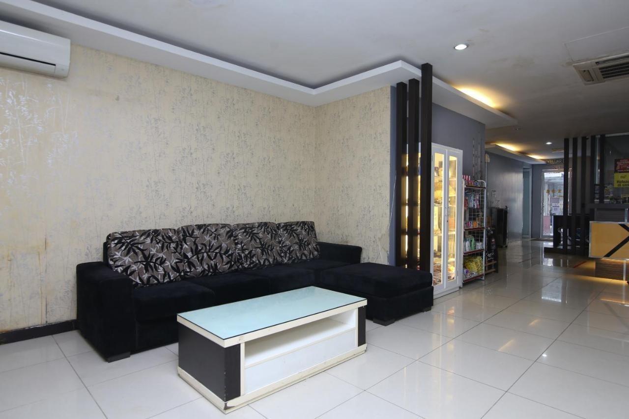 Oyo 90136 Jumbo Inn Kuching Zewnętrze zdjęcie